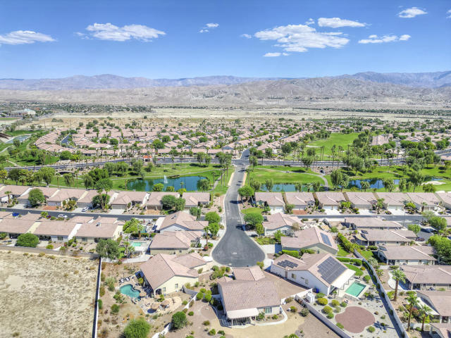 80174 Camino San Mateo, Indio CA: https://media.crmls.org/mediaz/2c9fab98-8400-460d-89dd-75fbf6ee11e3.jpg