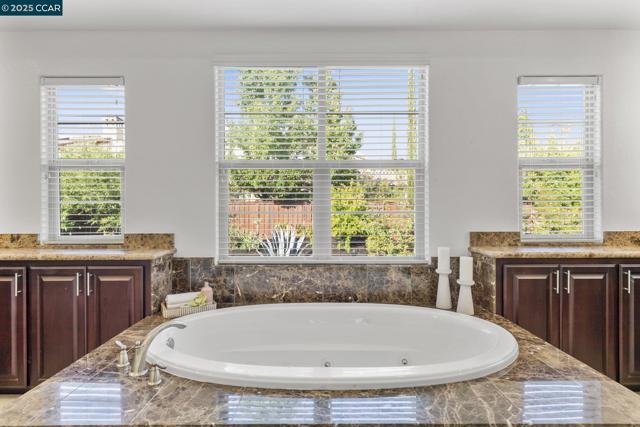 7509 Balmoral Way, San Ramon CA: https://media.crmls.org/mediaz/2ca044ab-37b7-46cc-bf76-b684cd607d9f.jpg