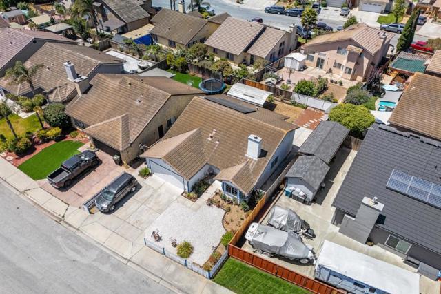 910 Cortina Way, Salinas CA: https://media.crmls.org/mediaz/2ca150ee-124b-413a-a50a-e24da9f32df9.jpg
