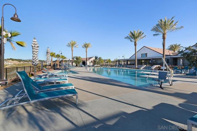32082 Sedge Way, Temecula CA: https://media.crmls.org/mediaz/2ca1b52a-8452-4f1a-9264-adc5b53b467c.jpg
