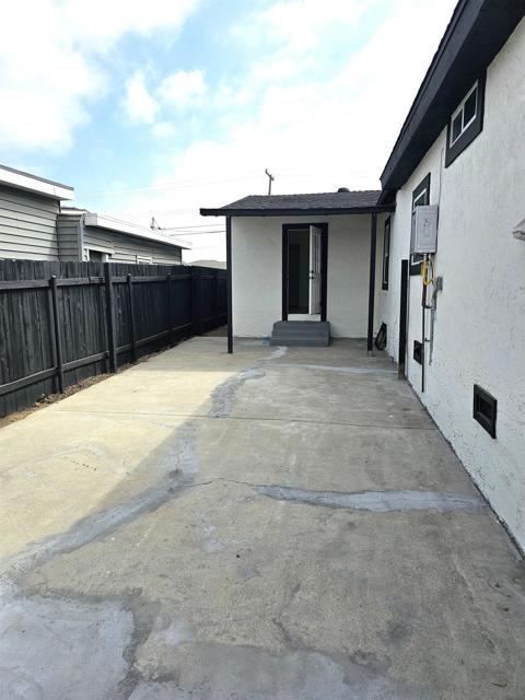 Image 11 of 60 For 1846 Klauber Avenue