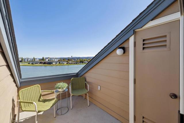 2309 Vista Del Mar, San Mateo CA: https://media.crmls.org/mediaz/2ca2cf5c-3074-4121-aea7-23edf82781cd.jpg