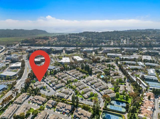 3731 Caminito Carmel Lndg, San Diego CA: https://media.crmls.org/mediaz/2ca2ff52-dcf2-4db5-8e85-34f894f49e3c.jpg