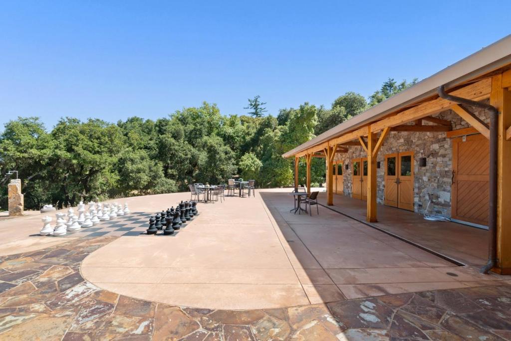 2Ca31069 5B07 431B A208 D17386A3C7Ef 15060 Montebello Road, Cupertino, Ca 95014 &Lt;Span Style='BackgroundColor:transparent;Padding:0Px;'&Gt; &Lt;Small&Gt; &Lt;I&Gt; &Lt;/I&Gt; &Lt;/Small&Gt;&Lt;/Span&Gt;