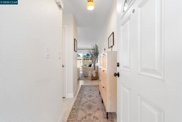 6625 Pioneer Ln, Dublin CA: https://media.crmls.org/mediaz/2ca36080-c00e-4d58-b50e-d4d7286da354.jpg
