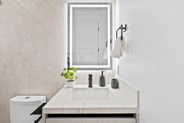 700 Farley Street, Mountain View CA: https://media.crmls.org/mediaz/2ca38f70-5233-47c7-897b-28e54044deb9.jpg