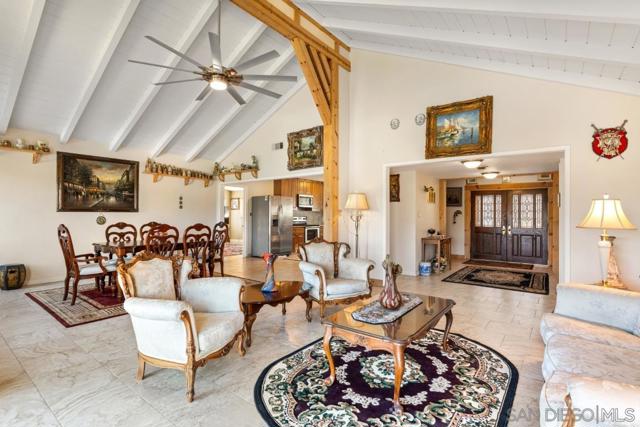 732 Hamilton Lane, Fallbrook CA: https://media.crmls.org/mediaz/2ca3f1be-d0d3-43cb-b143-7648fdffaf8f.jpg