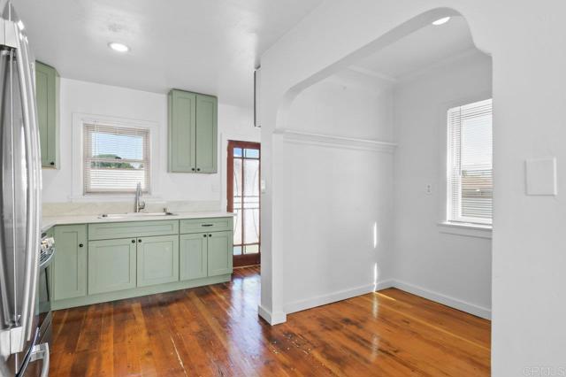 2503 2501 Sumac Dr, San Diego CA: https://media.crmls.org/mediaz/2ca42fab-2766-4853-b098-fcb33cb86ea0.jpg