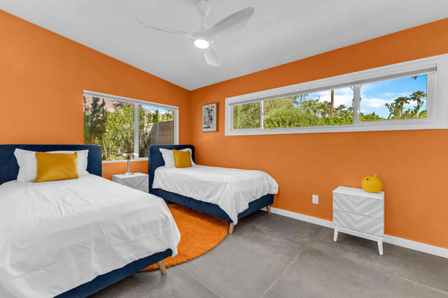1075 E Sunny Dunes Road, Palm Springs, CA 92264