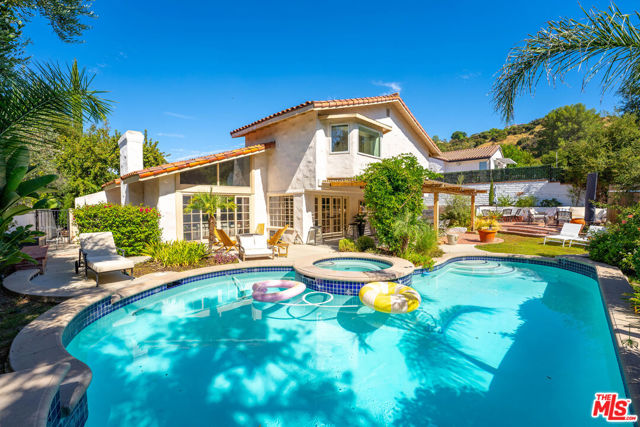 4441 Park Alisal, Calabasas CA: https://media.crmls.org/mediaz/2ca53bfc-8311-43ae-b2c4-4dfd81fe348a.jpg
