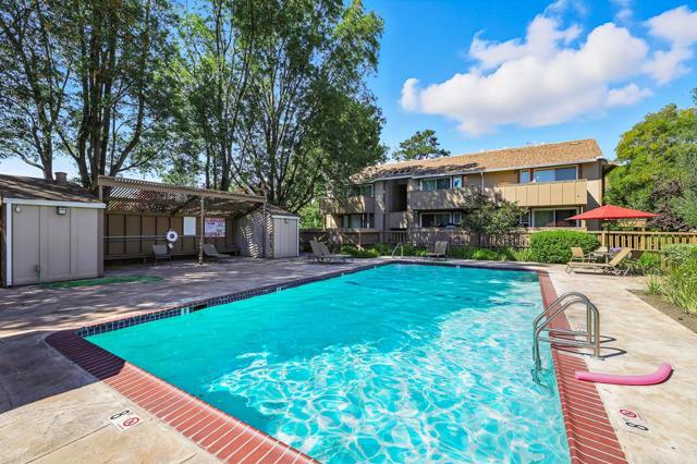 2452 W Bayshore Road, Palo Alto CA: https://media.crmls.org/mediaz/2ca54f14-b513-45f8-8522-45ba034e76b7.jpg