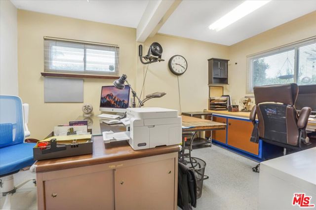 1237 Brian Street, Placentia CA: https://media.crmls.org/mediaz/2ca57ff5-219f-458f-9196-cf68fb359775.jpg