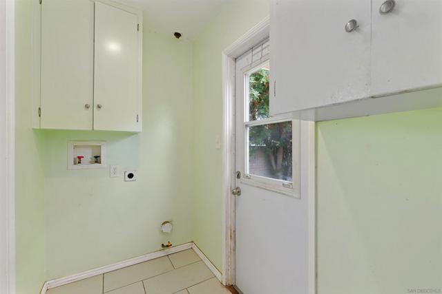 4352 Athens St, San Diego CA: https://media.crmls.org/mediaz/2ca592f6-3f7a-4e05-9018-21ccbe4d91d1.jpg