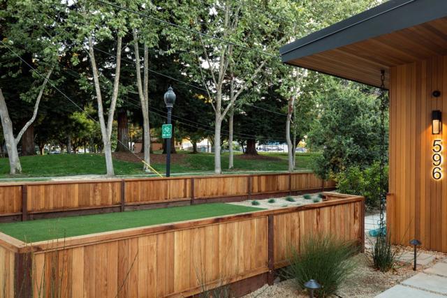 596 Franklin Street, Mountain View CA: https://media.crmls.org/mediaz/2ca5ea92-3463-4f9c-9ba6-4fe85c2d1fa7.jpg