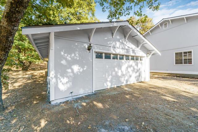 40101 Tassajara Road, Carmel Valley CA: https://media.crmls.org/mediaz/2ca677f2-b470-441b-bcfc-09fc813a65f2.jpg