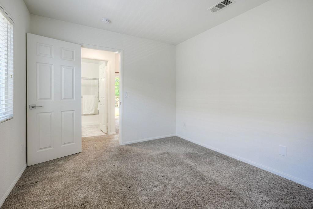 10334 Scripps Poway Pkwy - photo 18