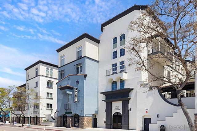 3957 30Th St, San Diego CA: https://media.crmls.org/mediaz/2ca72e84-3588-4ba4-ae3f-1953956bad85.jpg