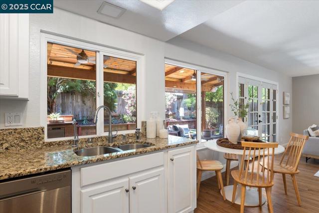 4536 Birch Bark Rd, Concord CA: https://media.crmls.org/mediaz/2ca79c57-8c02-4a98-96d6-43095ef7fe33.jpg