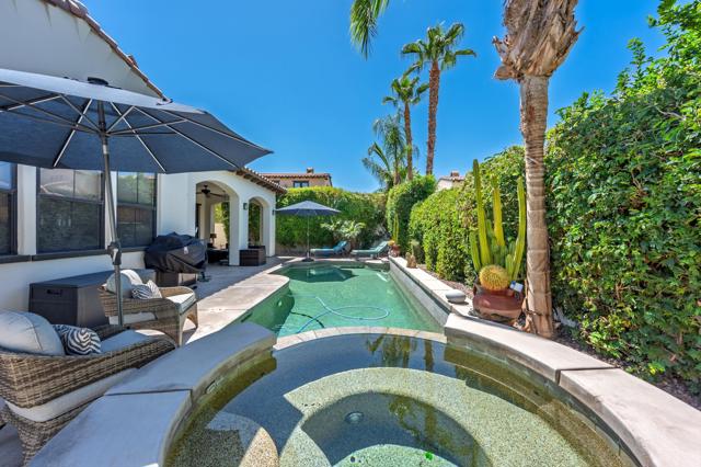 80680 Via Tranquila, La Quinta CA: https://media.crmls.org/mediaz/2ca9fde6-ef45-4cc6-9770-c0a8ca794ae6.jpg