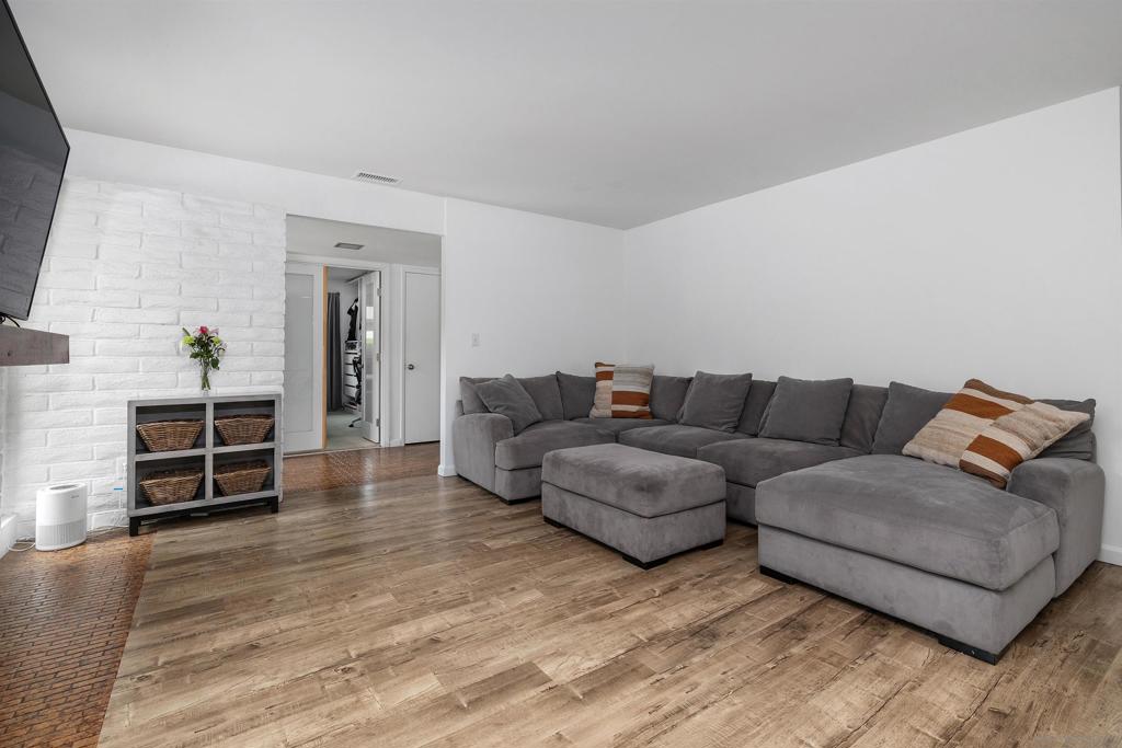 4220 Collwood Ln - photo 6