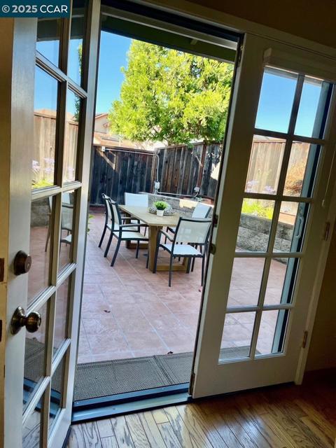 18905 Carson Lane, Castro Valley CA: https://media.crmls.org/mediaz/2caabecb-2551-4cdf-921f-cf2caa39f412.jpg