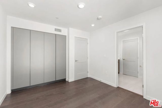 849 N Alta Vista Boulevard, Los Angeles CA: https://media.crmls.org/mediaz/2caac2d0-f408-458c-8bc1-e9e964934d90.jpg