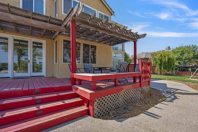 310 Bonnie Lane, Hollister CA: https://media.crmls.org/mediaz/2cab0788-6b0d-4d12-9414-9ed2abe3ca07.jpg