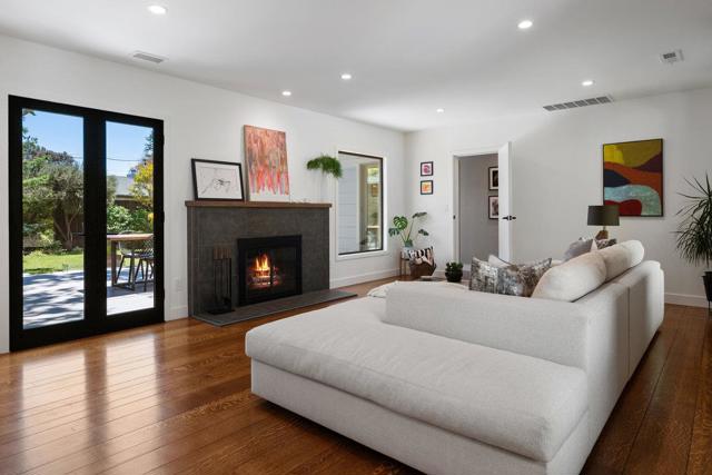 137 30th Avenue, San Mateo CA: https://media.crmls.org/mediaz/2cab7faa-1aaa-4349-94df-a737ac6e44c4.jpg