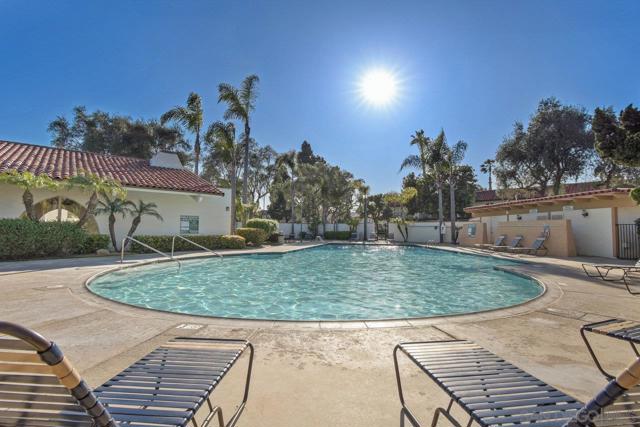 4116 Loma Riviera Ln, San Diego CA: https://media.crmls.org/mediaz/2cac371e-2267-4c80-8de1-5933feb96d2b.jpg