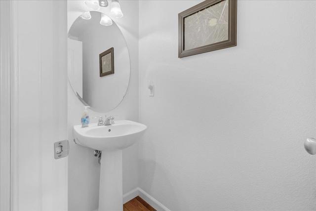1751 Brighton Drive, Hollister CA: https://media.crmls.org/mediaz/2cac3f73-7608-4c11-8e4a-4a722c0858a3.jpg