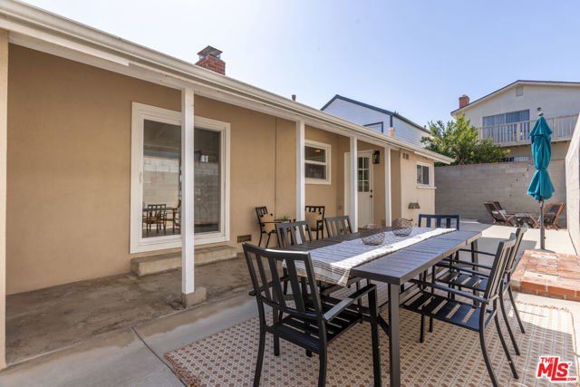 1402 Prospect Avenue, Hermosa Beach, California 90254, 3 Bedrooms Bedrooms, 0 ,1 BathroomBathrooms,Residential,For Sale,Prospect,0,26838145
