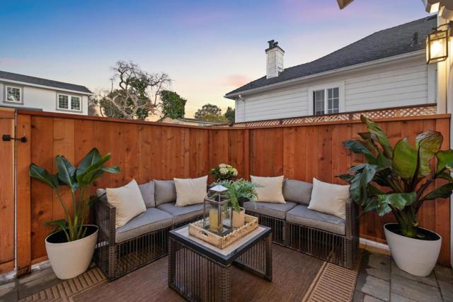 121 S Fremont Street, San Mateo CA: https://media.crmls.org/mediaz/2cacbd4a-b6f0-46c7-8477-2ee614492b84.jpg