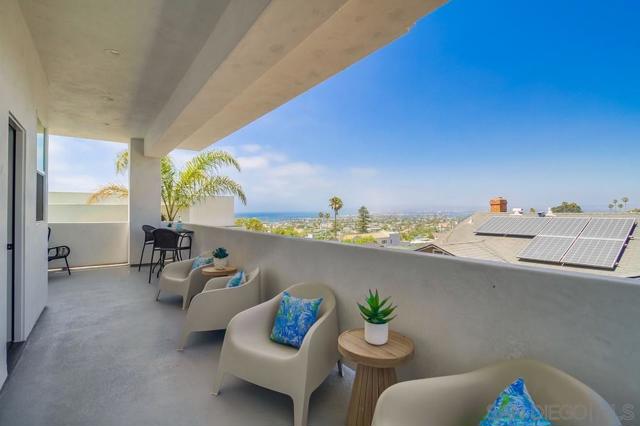 4607 Santa Cruz, San Diego CA: https://media.crmls.org/mediaz/2caf1202-9c95-4253-8ebb-f1c90fbb02b8.jpg