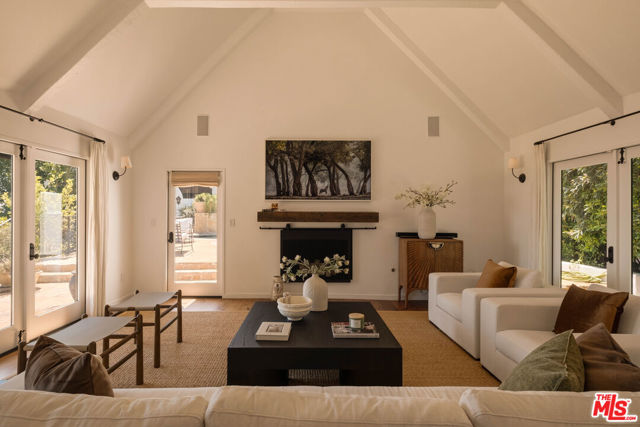 3 Bed Home for Sale in Los Angeles, California