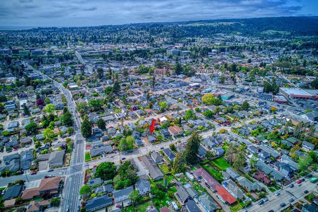723 Pine Street, Santa Cruz CA: https://media.crmls.org/mediaz/2cb23efe-3c31-4757-8746-16b2bef87008.jpg