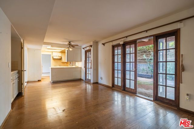 343 Santa Helena, Solana Beach CA: https://media.crmls.org/mediaz/2cb2621b-7848-41e8-b4ee-562e4701ba5f.jpg