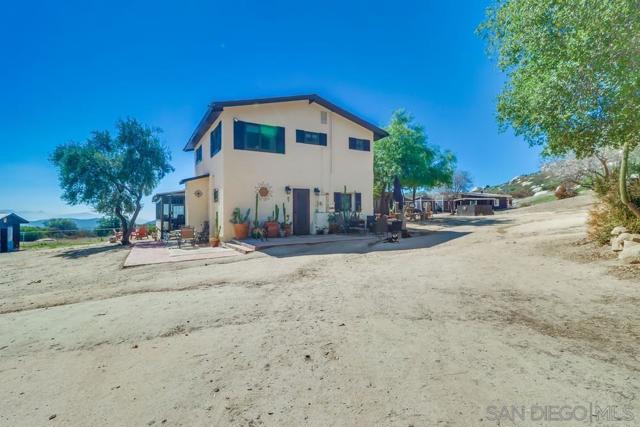 2044 Boulder Oaks Rd, Potrero CA: https://media.crmls.org/mediaz/2cb43f09-de33-4426-961c-fa32cd1d3cf9.jpg