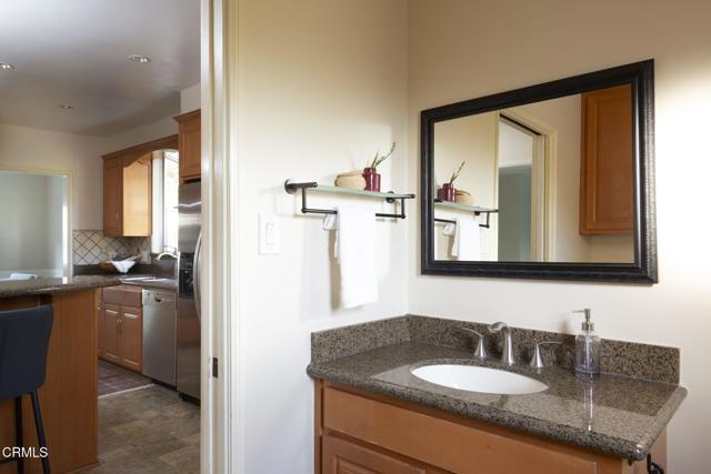 Detail Gallery Image 15 of 41 For 1896 E Mountain St, Pasadena,  CA 91104 - 4 Beds | 2/1 Baths