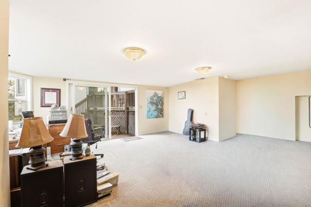 11 S Palomar Drive, Redwood City CA: https://media.crmls.org/mediaz/2cb5cca9-918a-485f-b8b0-370a6805baf3.jpg