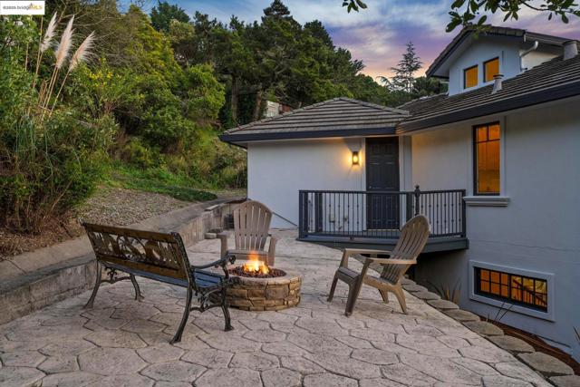 1580 Regency Ct, El Cerrito CA: https://media.crmls.org/mediaz/2cb704fd-c986-426c-b514-68971e6af00b.jpg