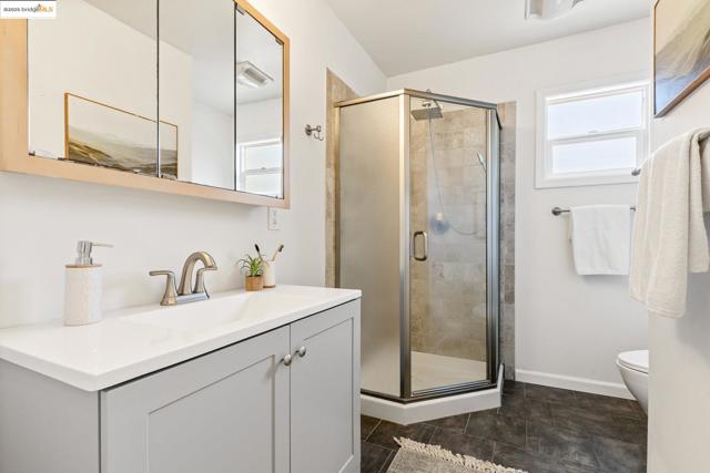820 Amador St, Richmond CA: https://media.crmls.org/mediaz/2cb8232a-f5ae-4a62-8919-55f164dfc537.jpg