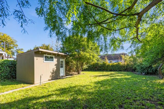 231 S Idaho Street, San Mateo CA: https://media.crmls.org/mediaz/2cb8c054-916f-4af8-98ba-7b9d2a1ee682.jpg