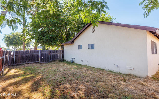 2137 Cutler Street, Simi Valley CA: https://media.crmls.org/mediaz/2cb8e106-23b3-4a53-93d4-671730bfe8fd.jpg