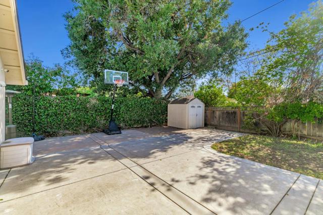 1905 White Oaks Road, Campbell CA: https://media.crmls.org/mediaz/2cb9299c-8b63-4a9e-9768-a0fc337893e6.jpg