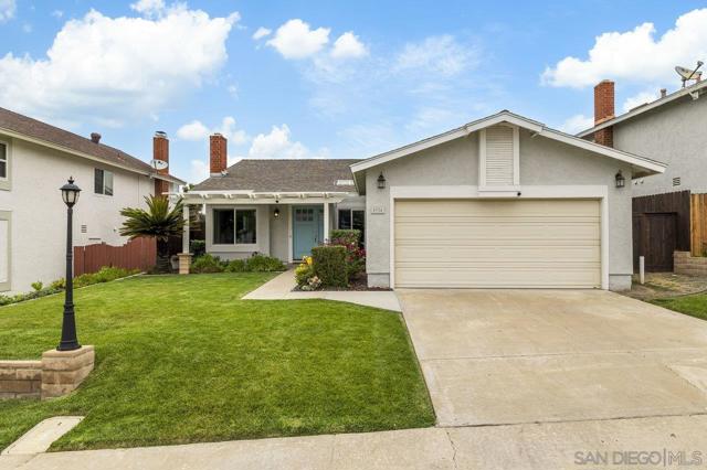8924 La Cintura Ct, San Diego CA: https://media.crmls.org/mediaz/2cb98ba9-aaa5-4978-bc6b-552dc487c64e.jpg