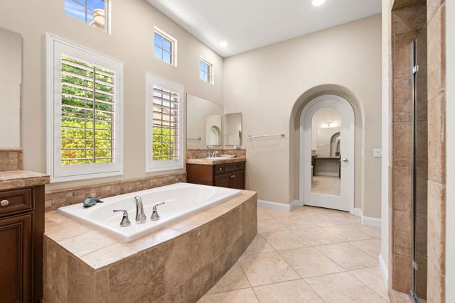 81840 Contento Street, La Quinta CA: https://media.crmls.org/mediaz/2cbba459-bc94-4b5c-a714-f65206932449.jpg