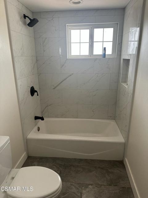 2042 Arcane Street, Simi Valley CA: https://media.crmls.org/mediaz/2cbc410c-dc76-418b-a104-90daf47a18de.jpg