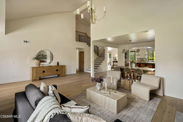 24005 Clarington Drive, West Hills CA: https://media.crmls.org/mediaz/2cbd0bb0-0827-4a78-8a6c-0401da302c6a.jpg