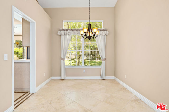 27050 Riversbridge Way, Valencia CA: https://media.crmls.org/mediaz/2cbdf3be-5aa7-4c5c-84e1-dcb3b82d2a9f.jpg