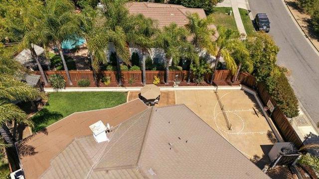 4252 Merlot Court, San Jose CA: https://media.crmls.org/mediaz/2cbdf525-515a-49bd-a83c-1e8b0231449e.jpg